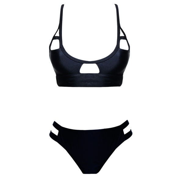 👙FINAL SALE!!👙 Black Cutouts Bikini - Picture 4 of 4